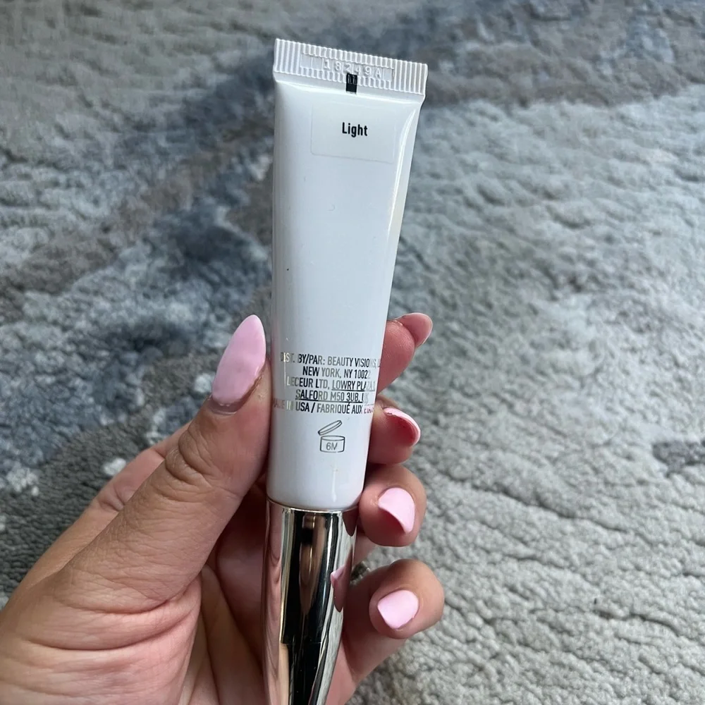Mally Beauty Starfruit Energizing Brightening Concealer Light